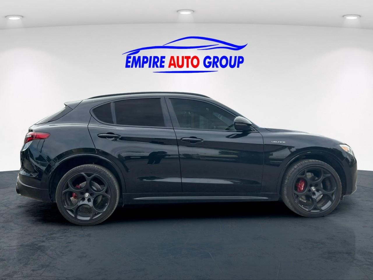 2022 Alfa Romeo Stelvio Veloce Photo