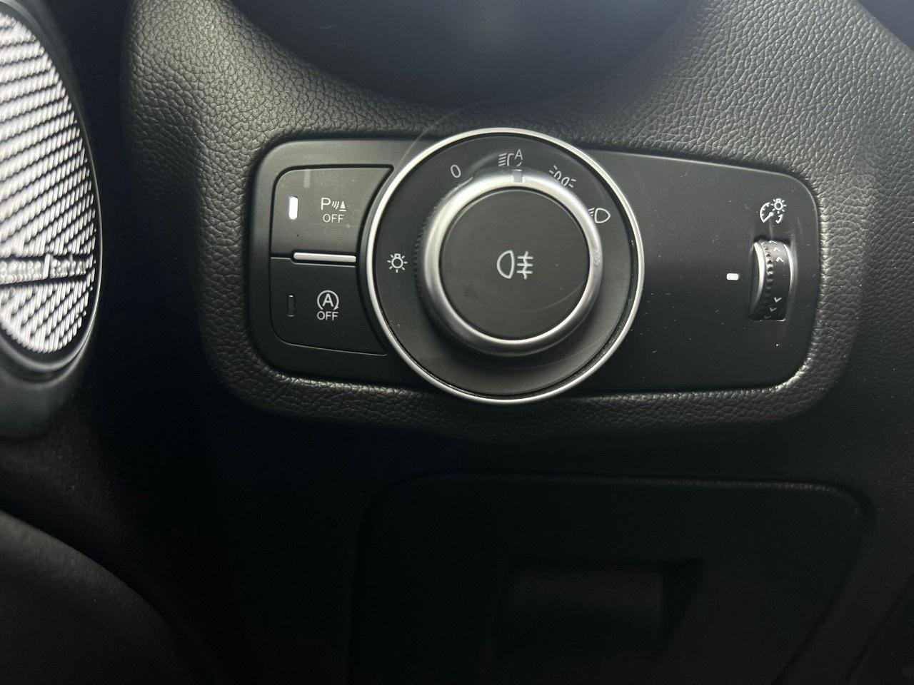 2022 Alfa Romeo Stelvio Veloce Photo