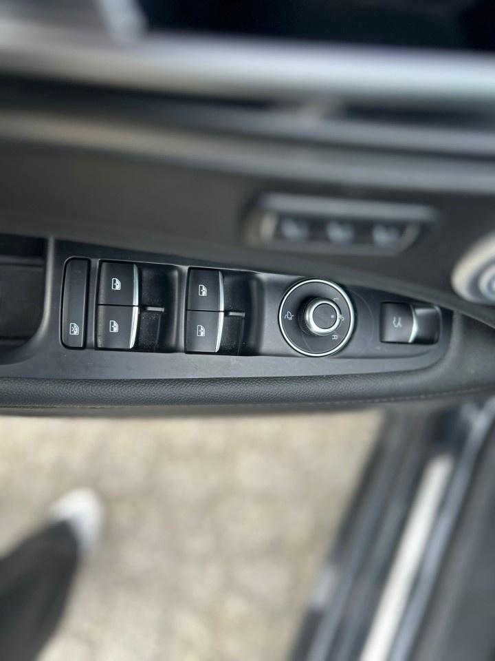 2022 Alfa Romeo Stelvio Veloce Photo