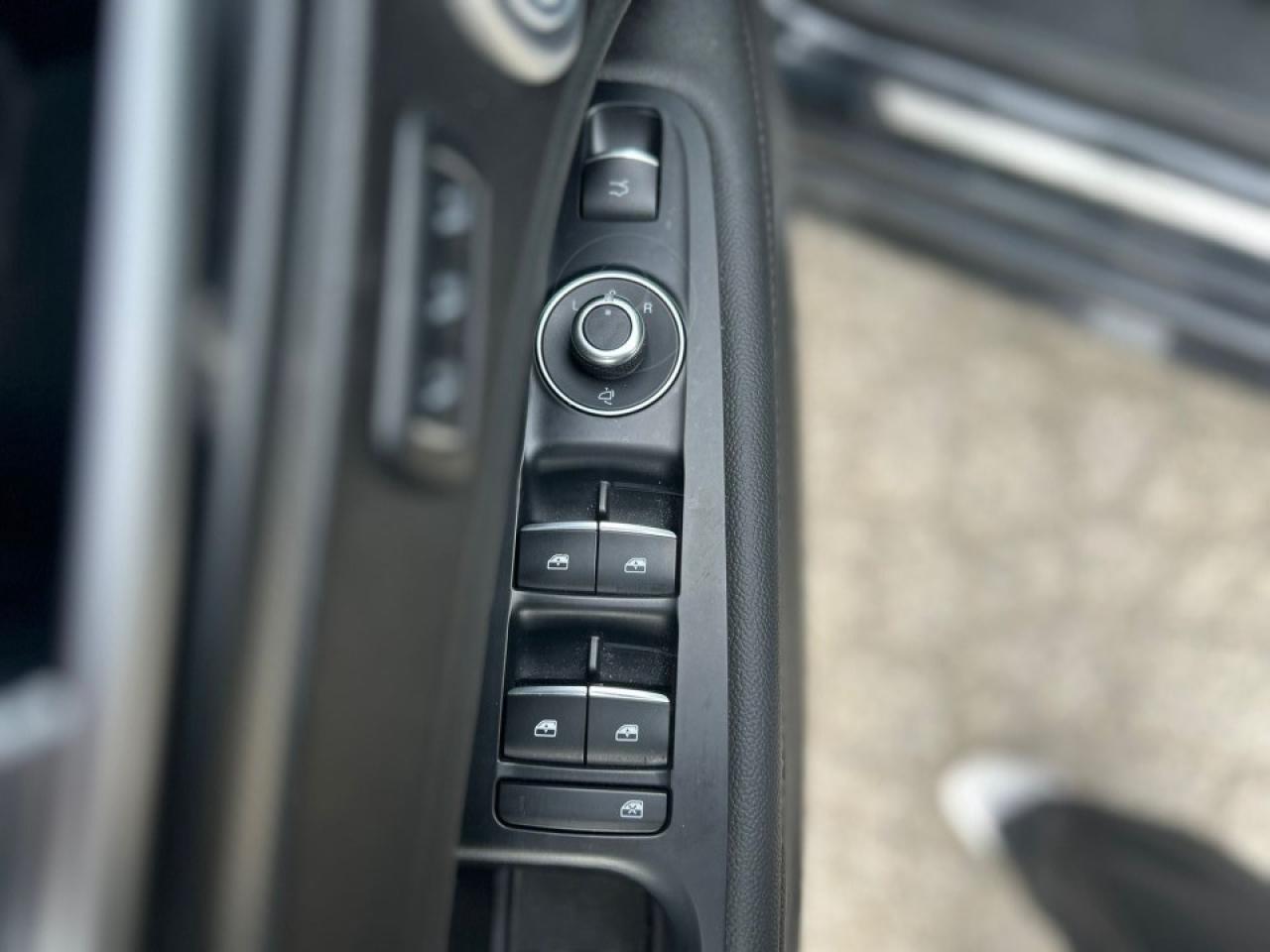 2022 Alfa Romeo Stelvio Veloce Photo