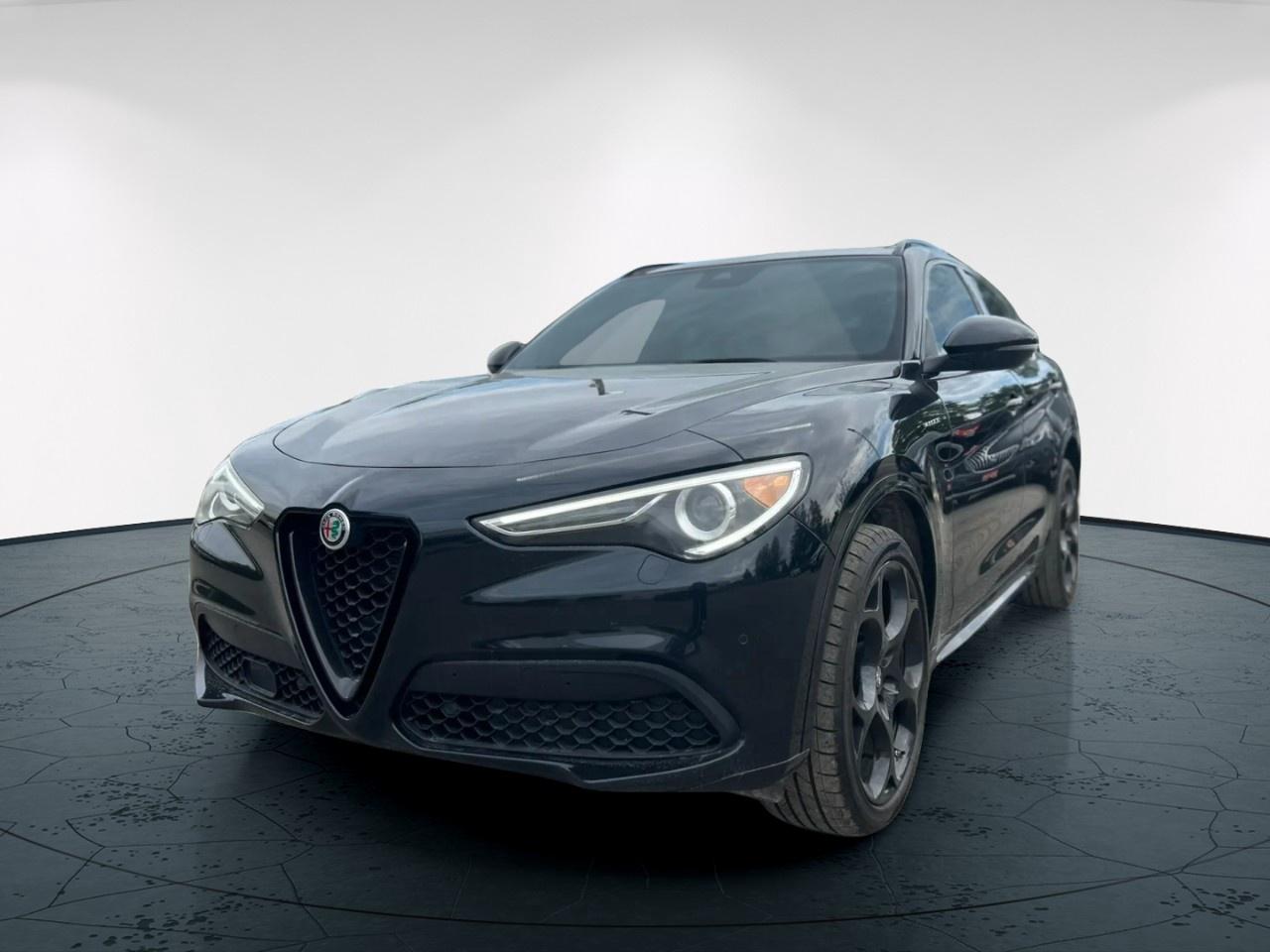 2022 Alfa Romeo Stelvio Veloce Photo