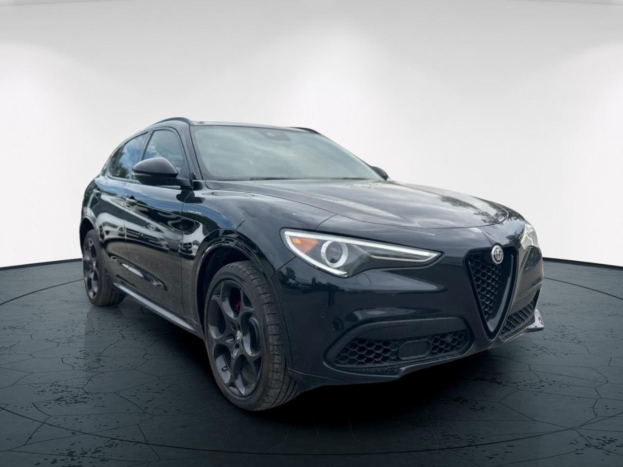 2022 Alfa Romeo Stelvio Veloce Photo