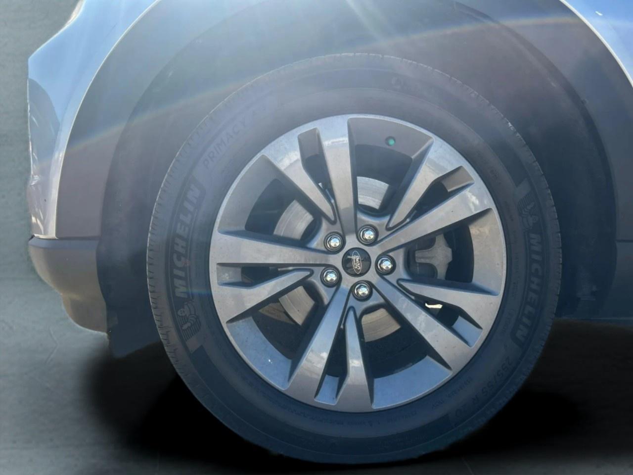 2022 Ford Explorer XLT Photo