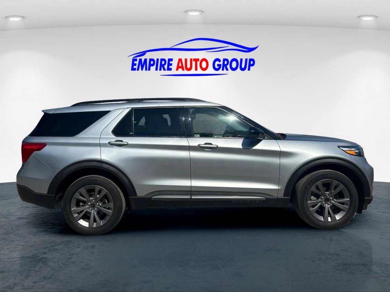 2022 Ford Explorer XLT Photo