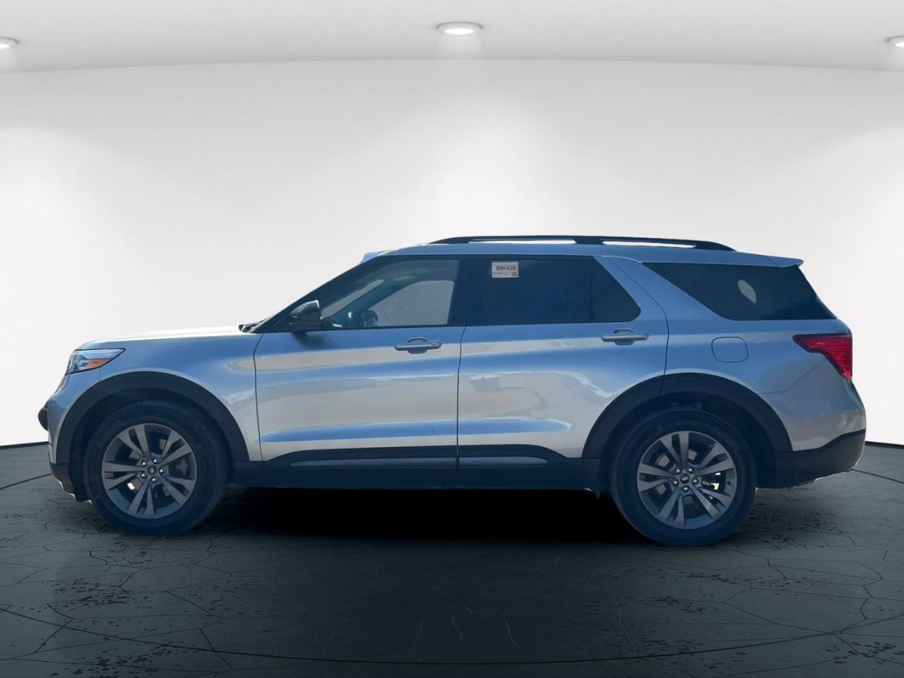2022 Ford Explorer XLT Photo