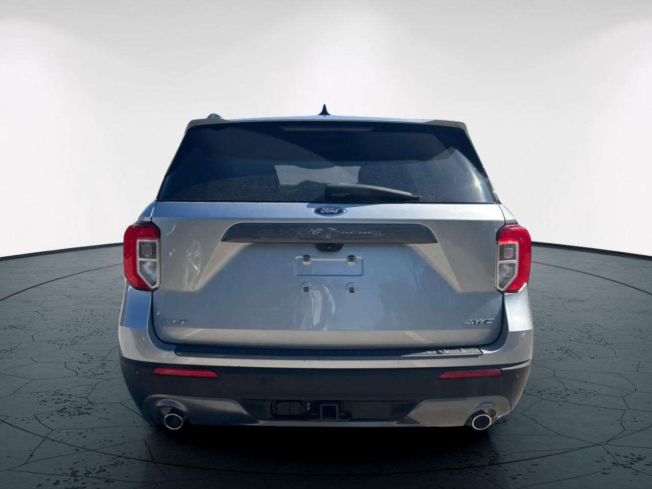 2022 Ford Explorer XLT Photo