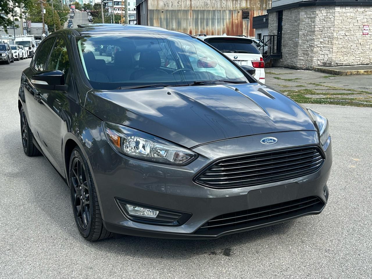 2016 Ford Focus SE - Photo #4