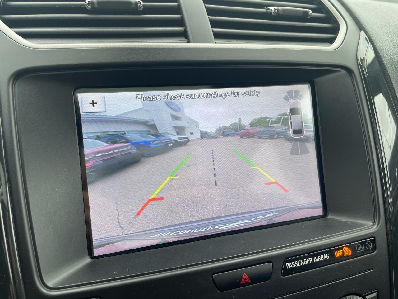2019 Ford Explorer XLT Photo5
