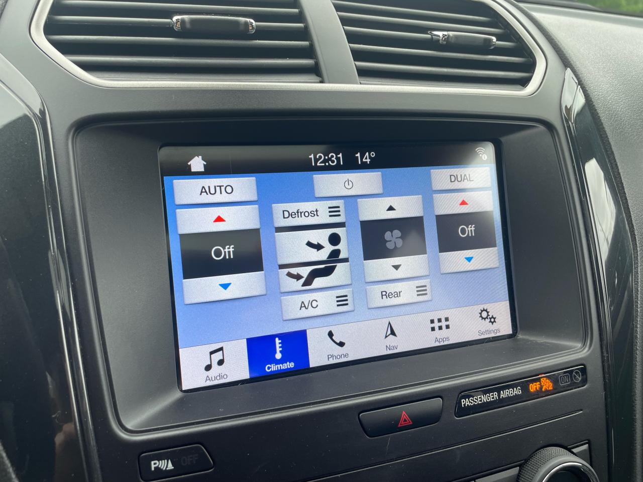 2019 Ford Explorer XLT Photo5