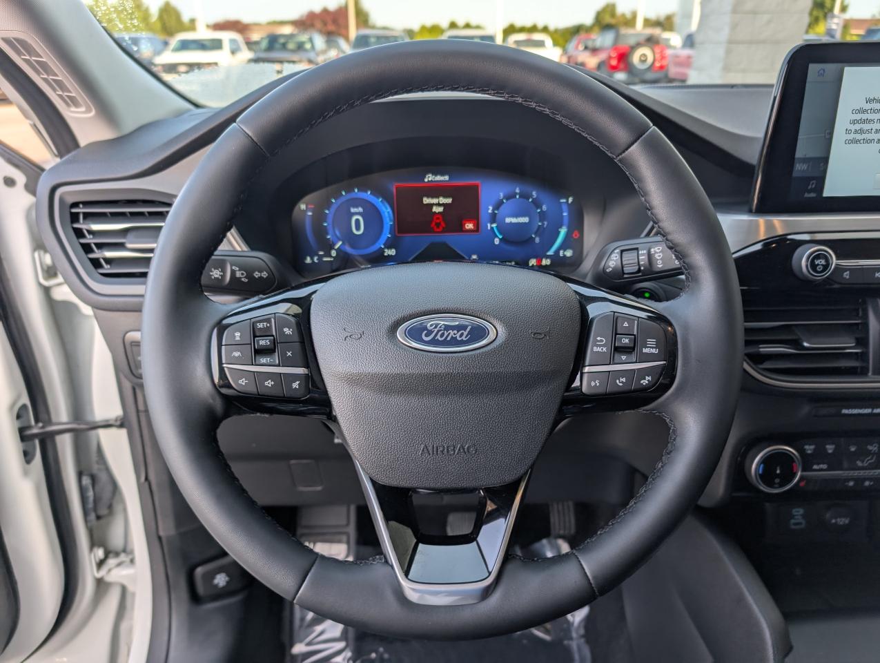 2022 Ford Escape SEL Photo