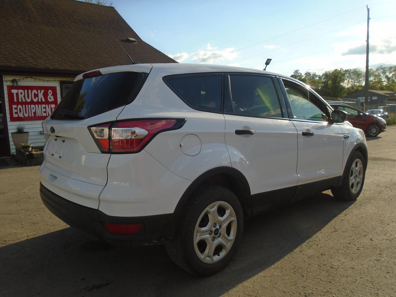 2018 Ford Escape S FWD Photo