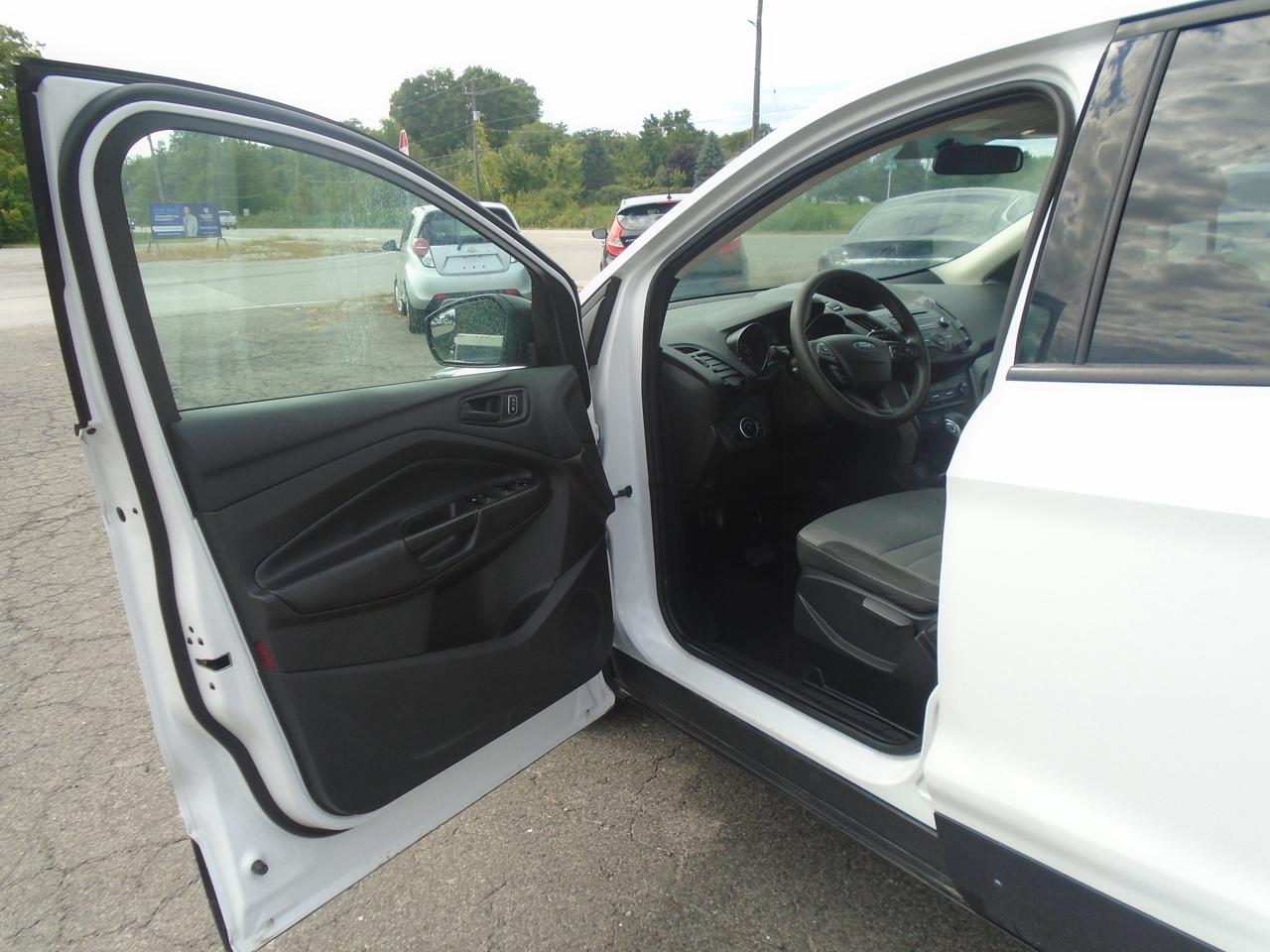 2018 Ford Escape S FWD Photo