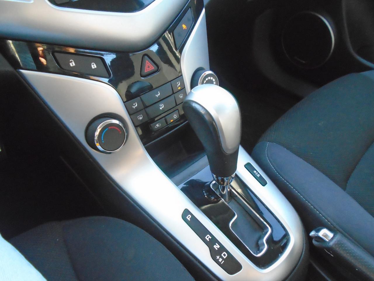 2014 Chevrolet Cruze 4dr Sdn 1LT - Photo #15