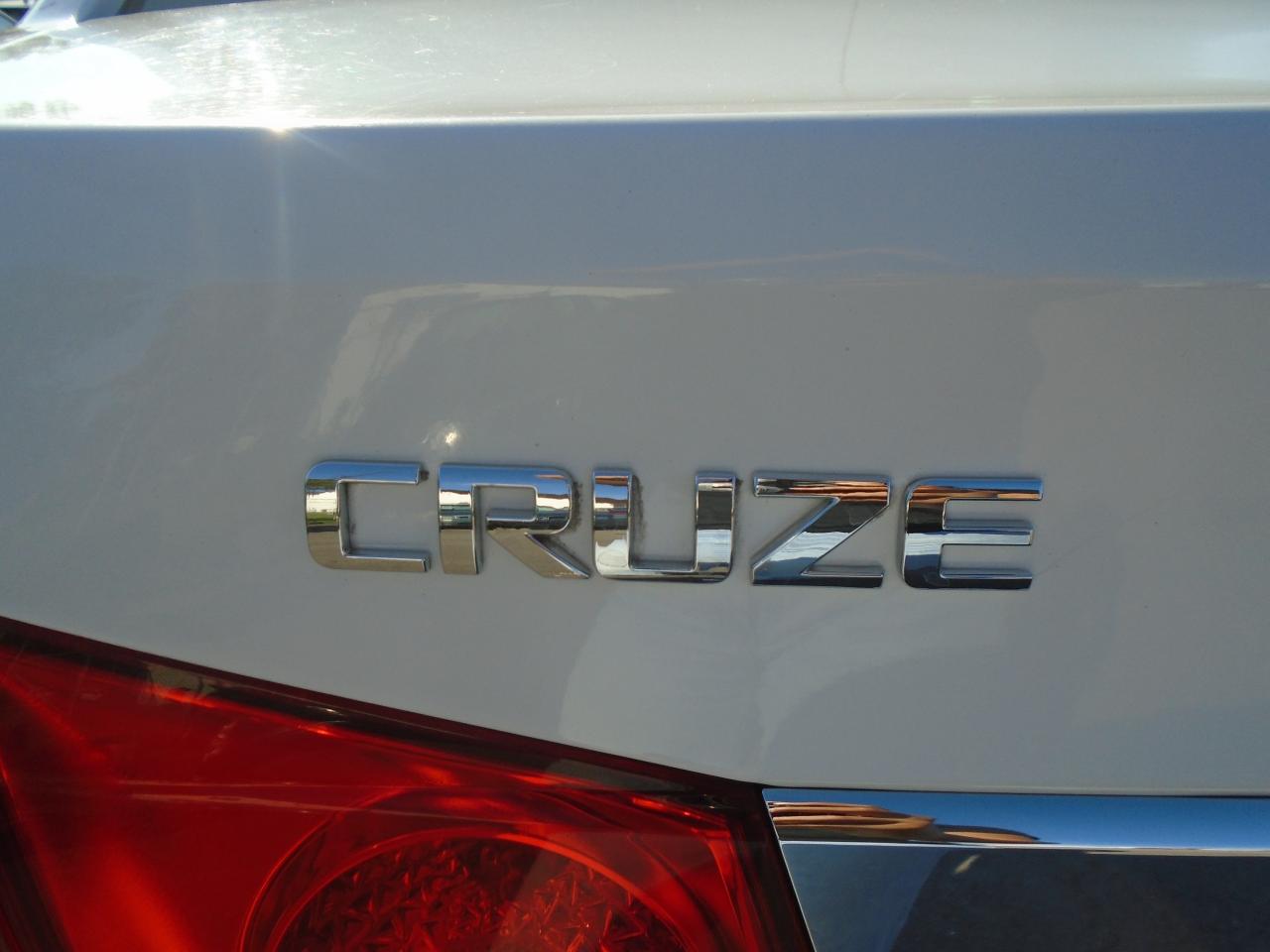 2014 Chevrolet Cruze 4dr Sdn 1LT - Photo #33