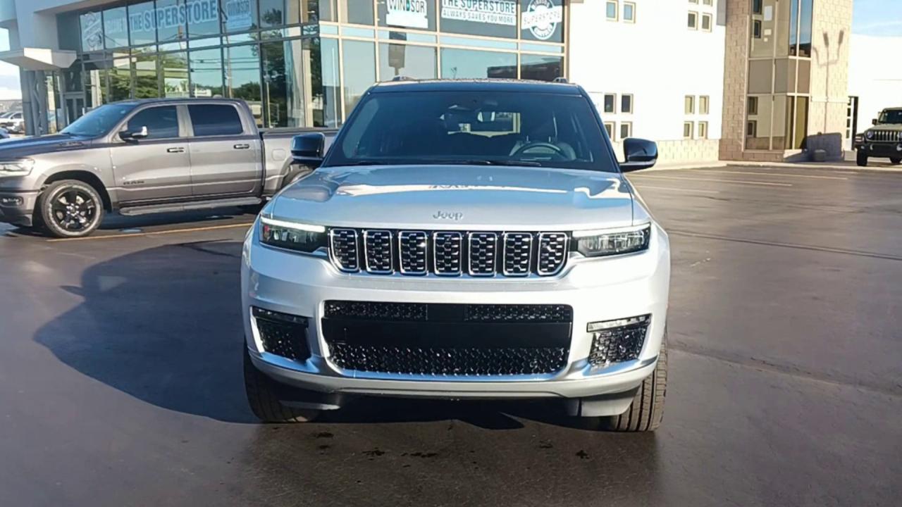 2025 Jeep Grand Cherokee L Summit Reserve 4x4 Photo