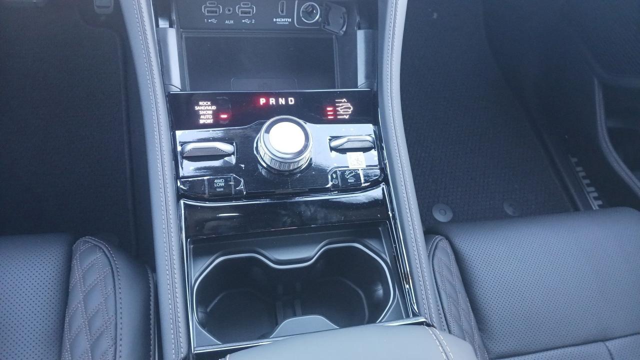 2025 Jeep Grand Cherokee L Summit Reserve 4x4 Photo