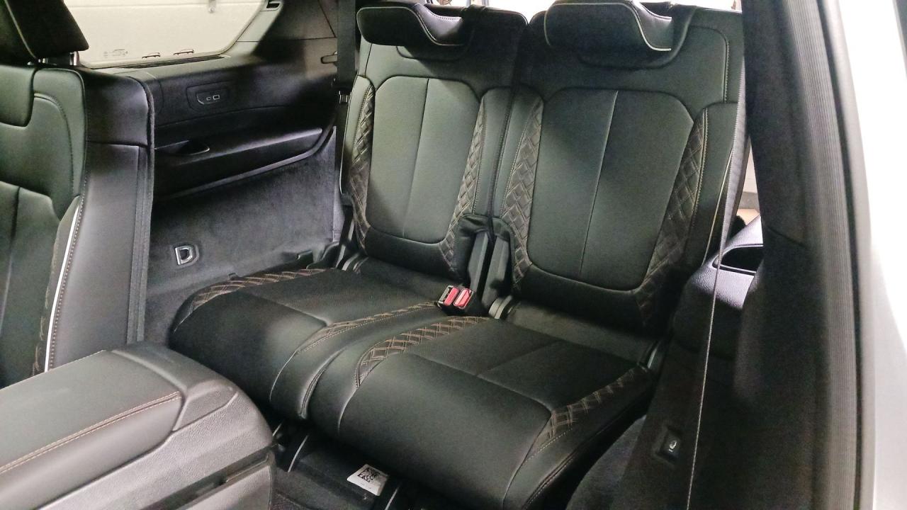 2025 Jeep Grand Cherokee L Summit Reserve 4x4 Photo