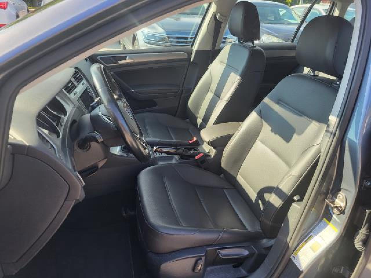 2015 Volkswagen Golf COMFORTLINE Photo9