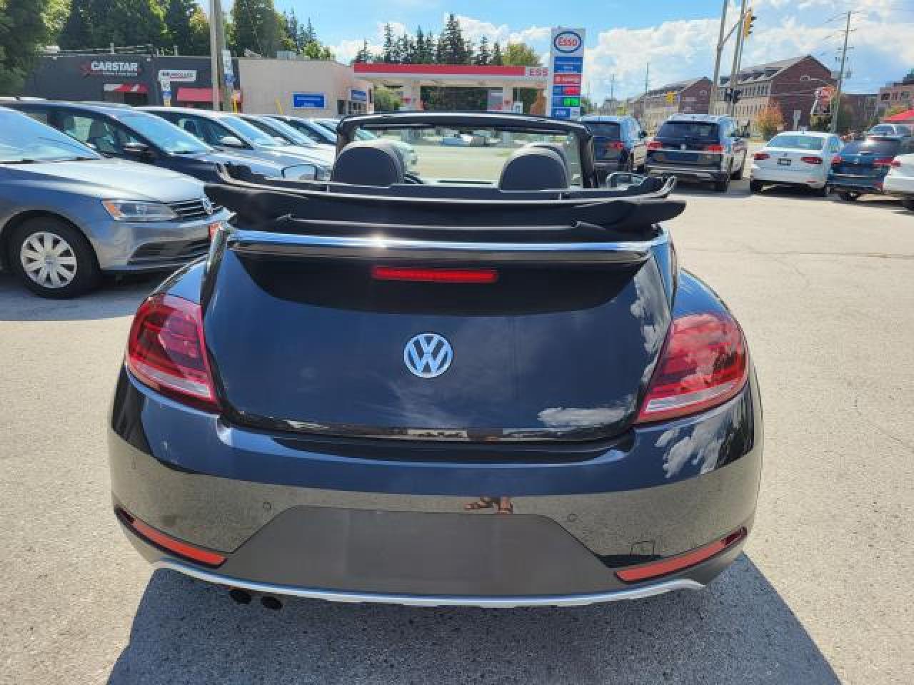 2018 Volkswagen Beetle 2.0T DUNE CONVERTIBL Photo30