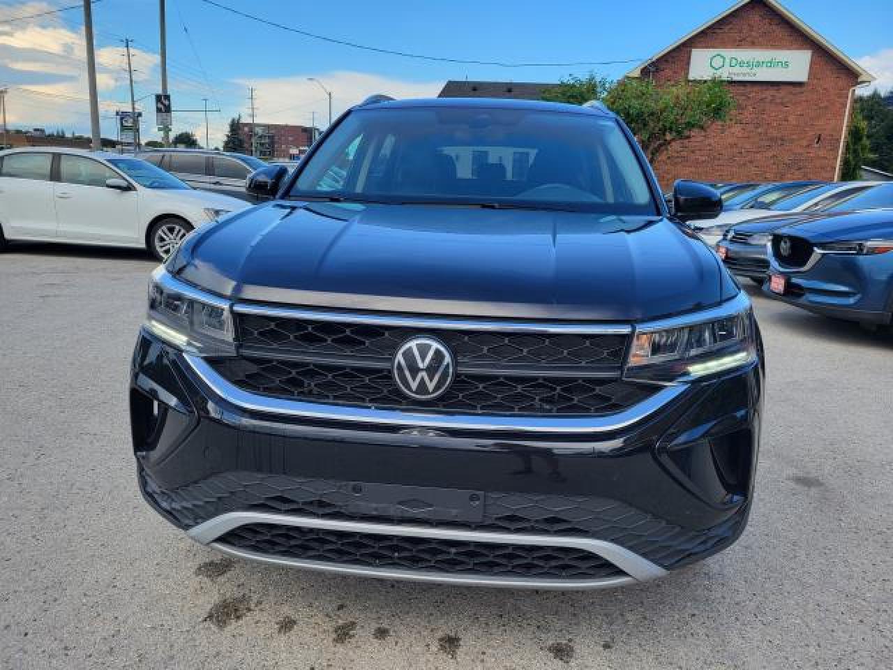 2024 Volkswagen Taos Comfortline Photo8
