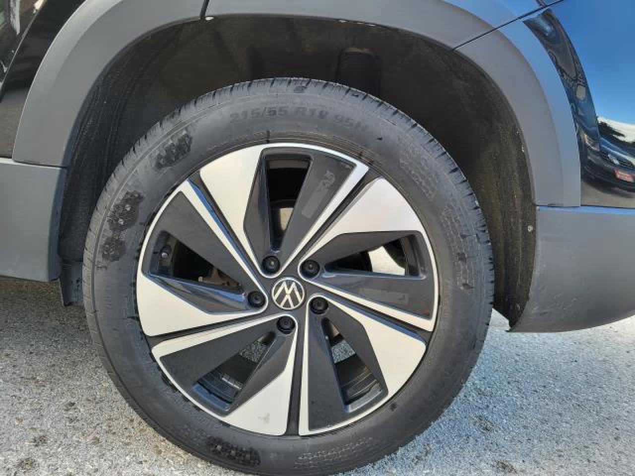 2024 Volkswagen Taos Comfortline Photo17