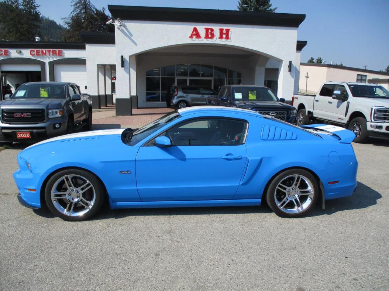 2014 Ford Mustang GT Coupe Photo3