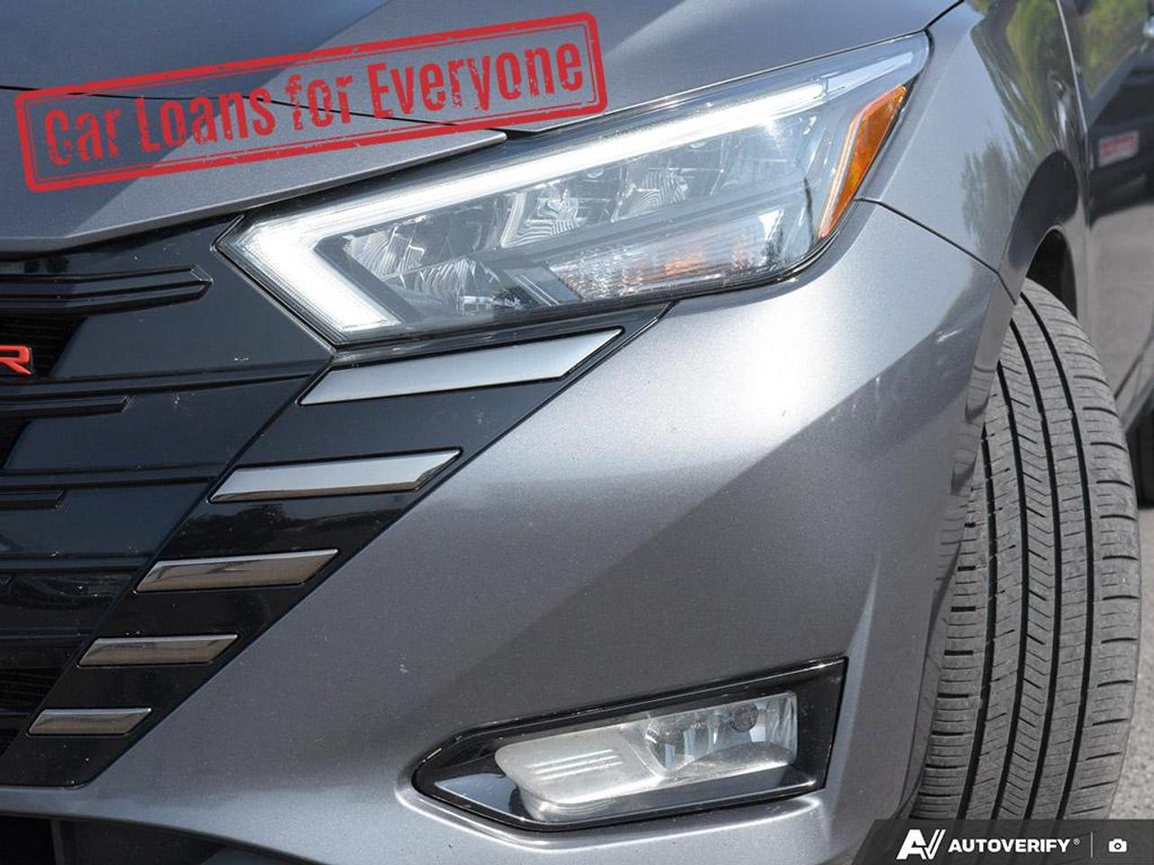 2023 Nissan Versa SR Photo