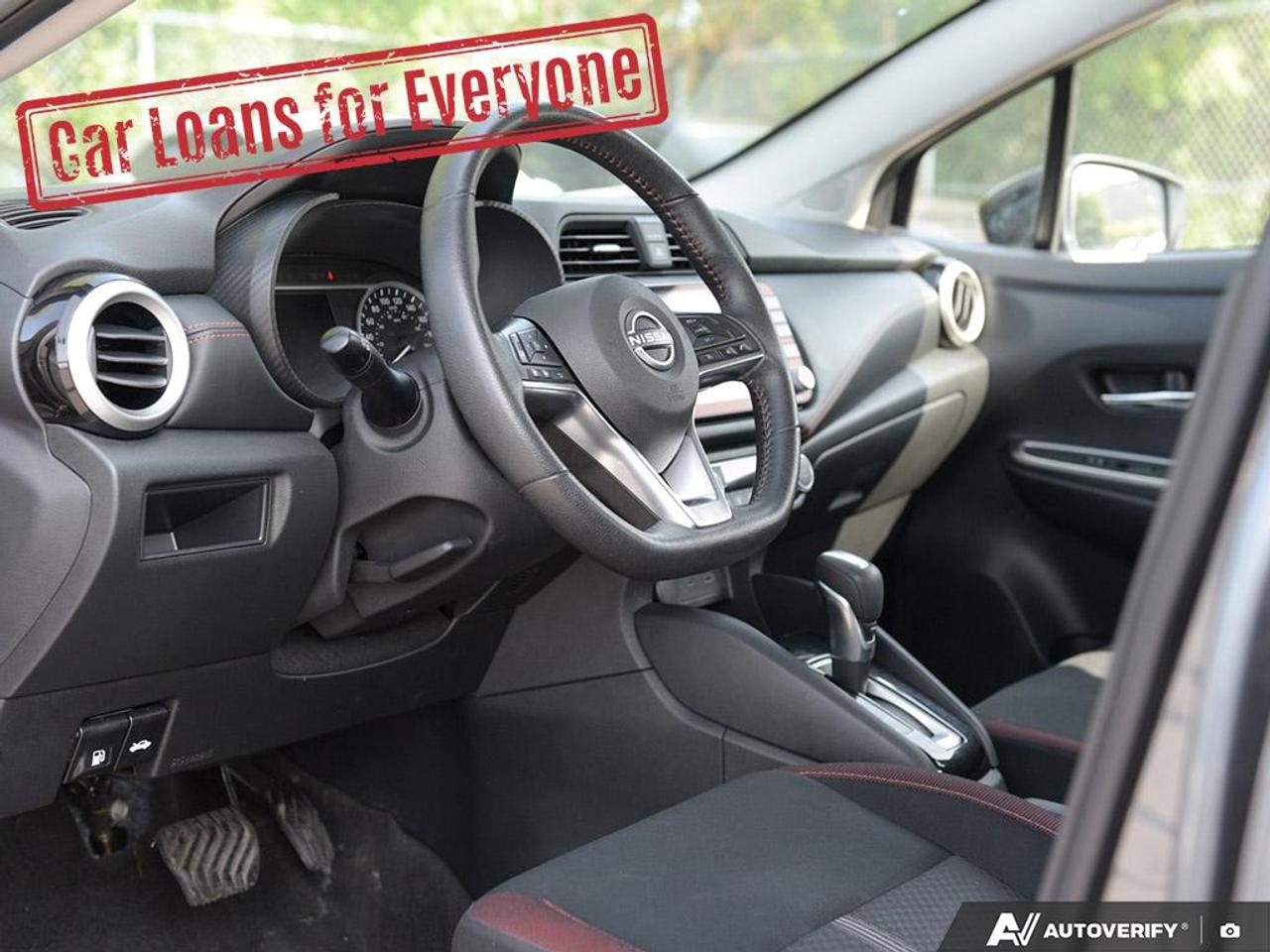 2023 Nissan Versa SR Photo