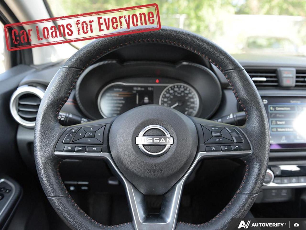 2023 Nissan Versa SR Photo