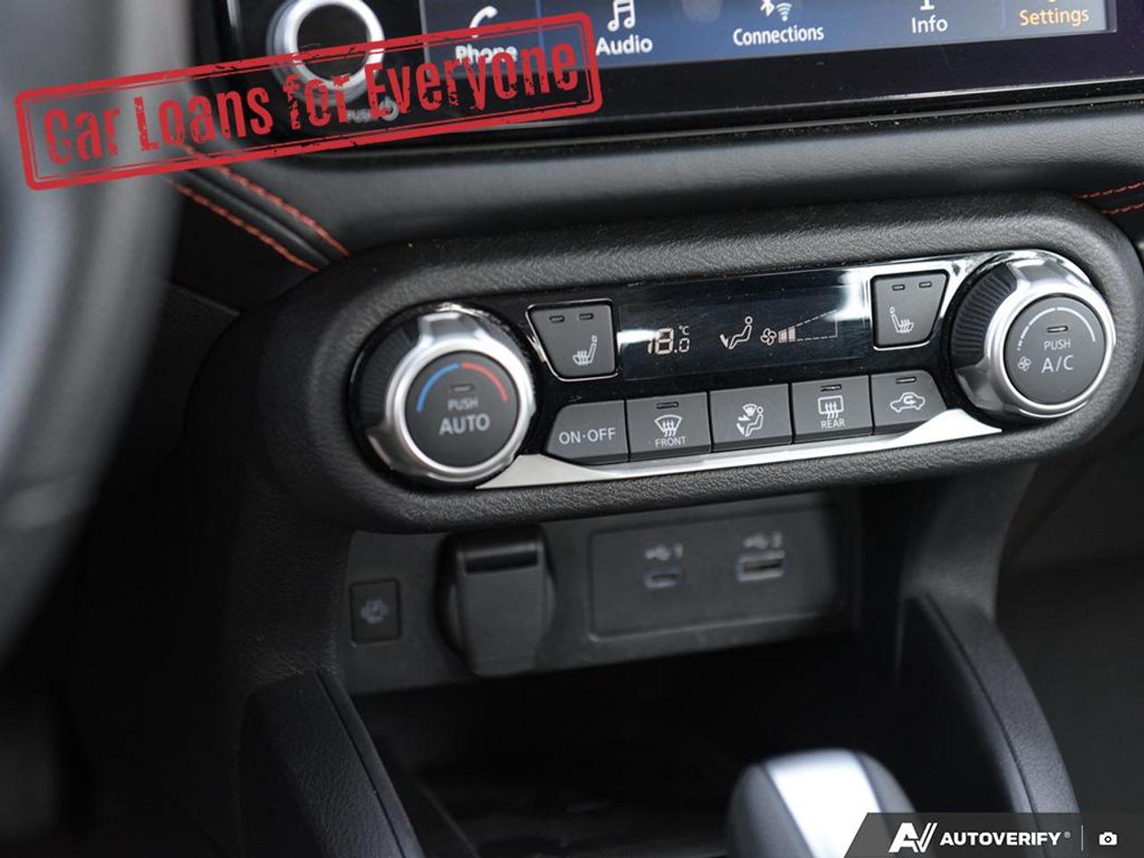 2023 Nissan Versa SR Photo