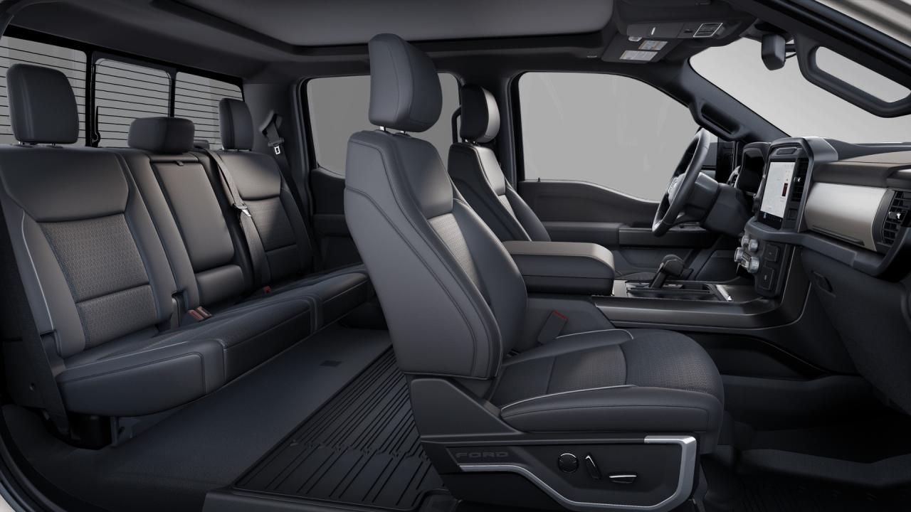 2025 Ford F-150 Lariat Photo5