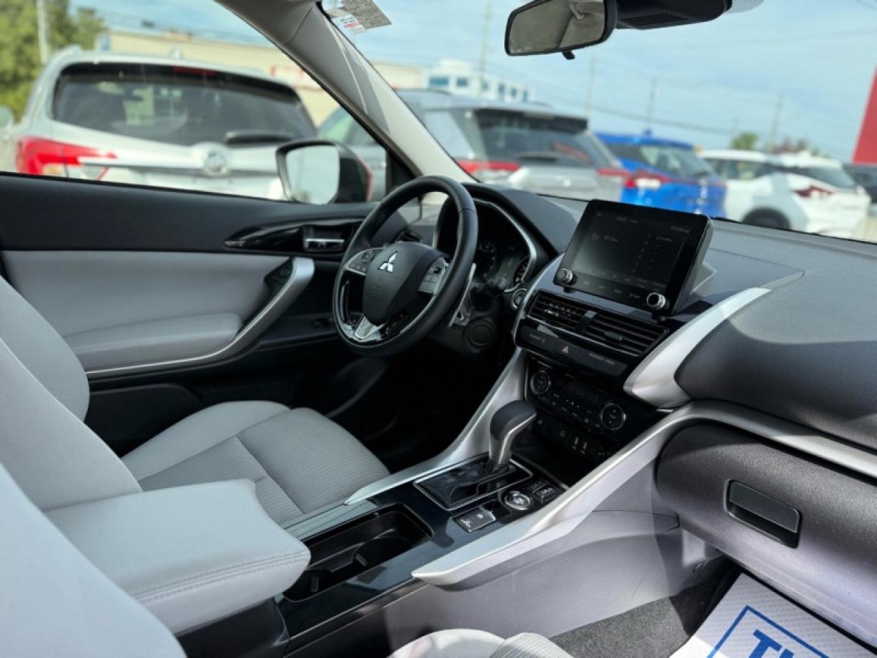 2024 Mitsubishi Eclipse Cross SE S-AWC  -  Heated Seats Photo