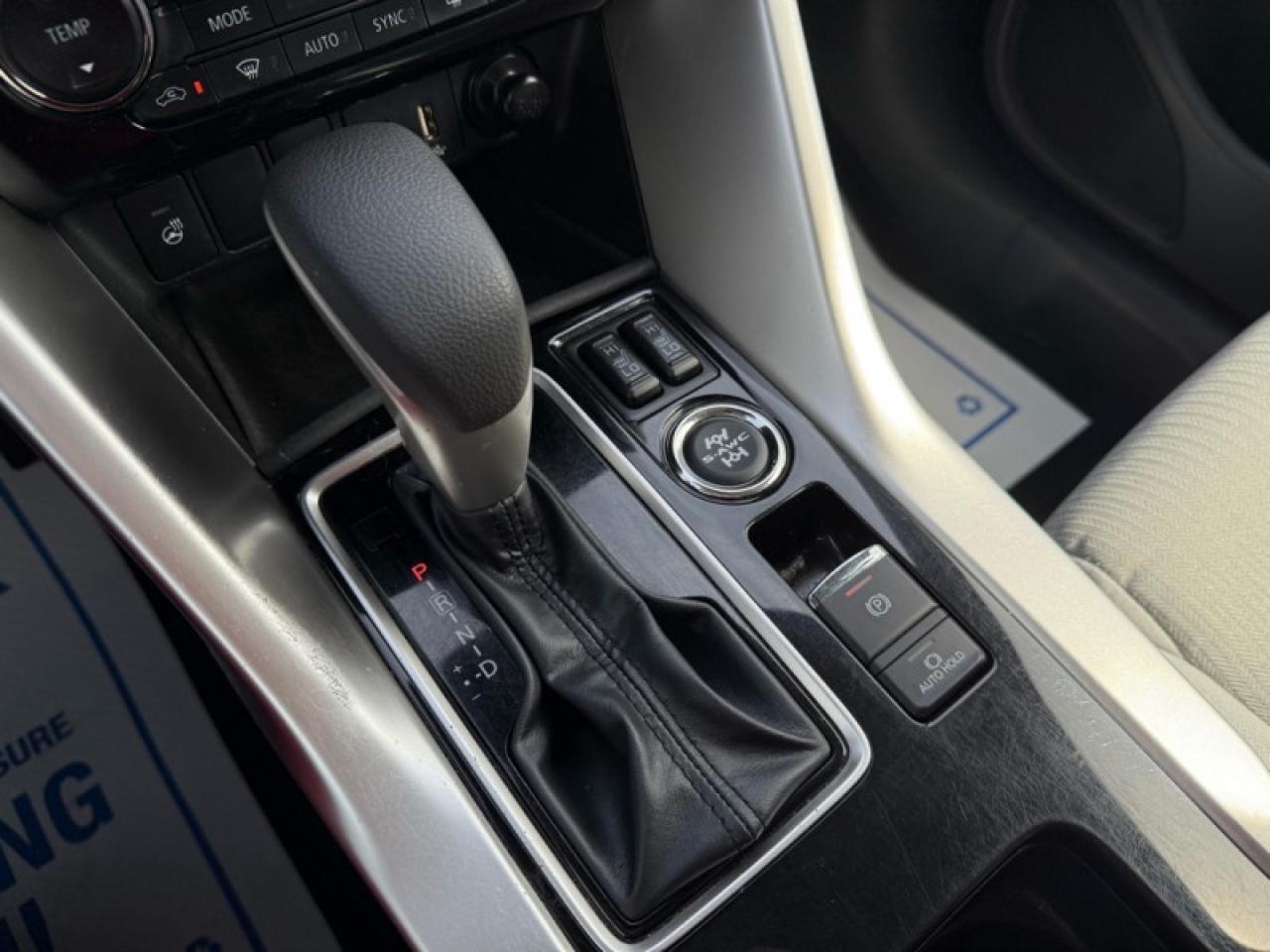 2024 Mitsubishi Eclipse Cross SE S-AWC  -  Heated Seats Photo