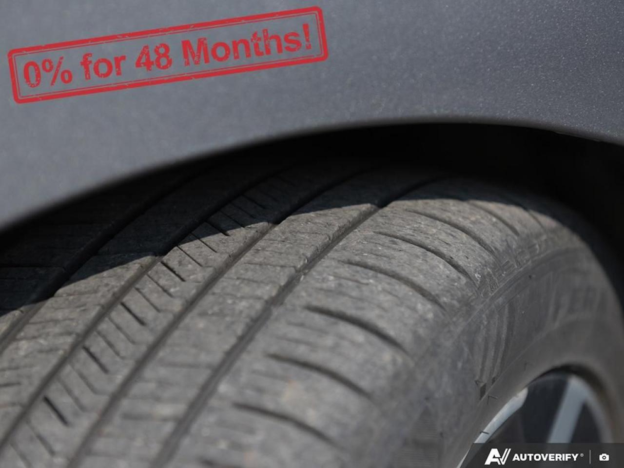 2023 Nissan Versa SR Photo