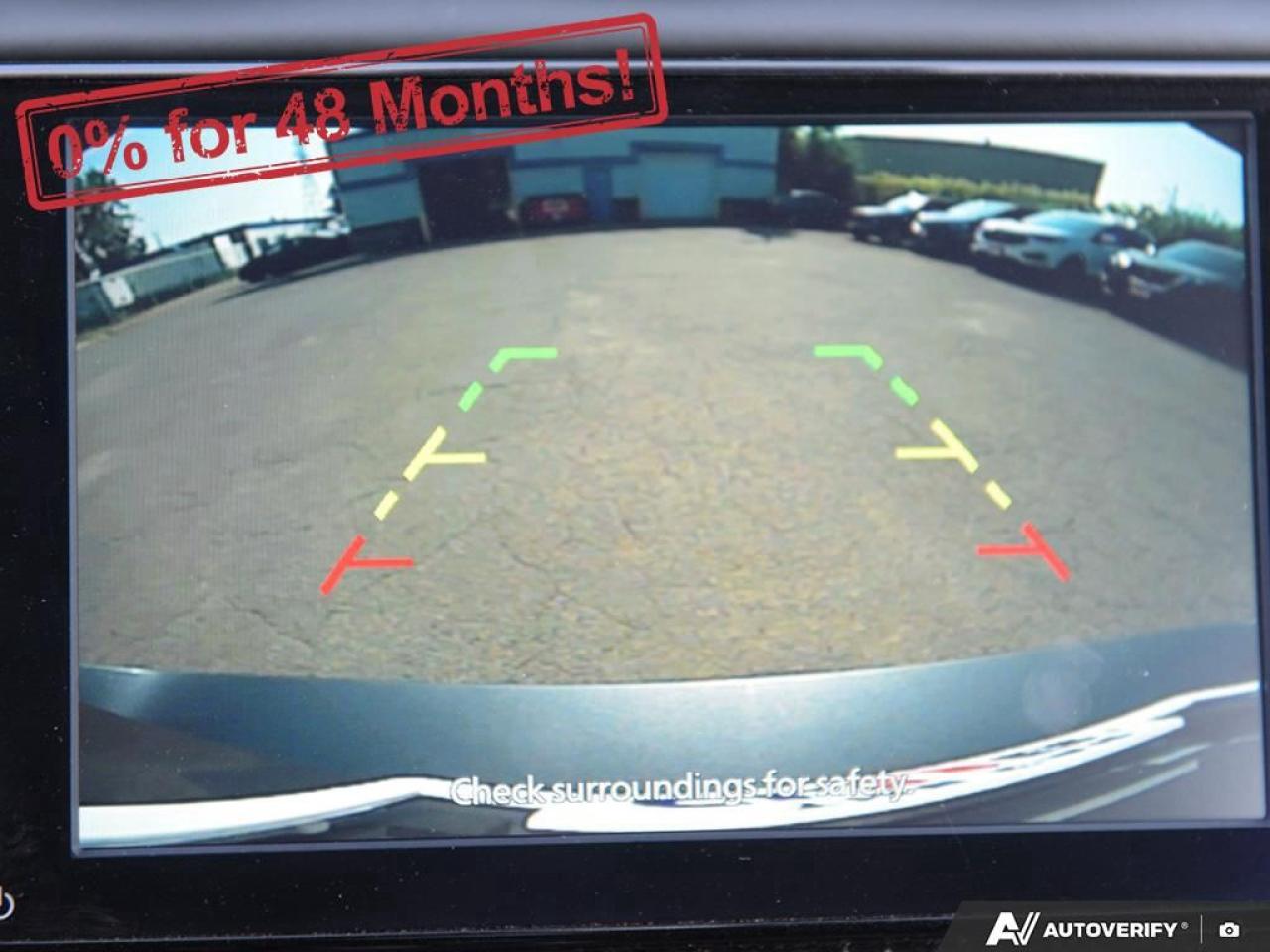 2023 Nissan Versa SR Photo