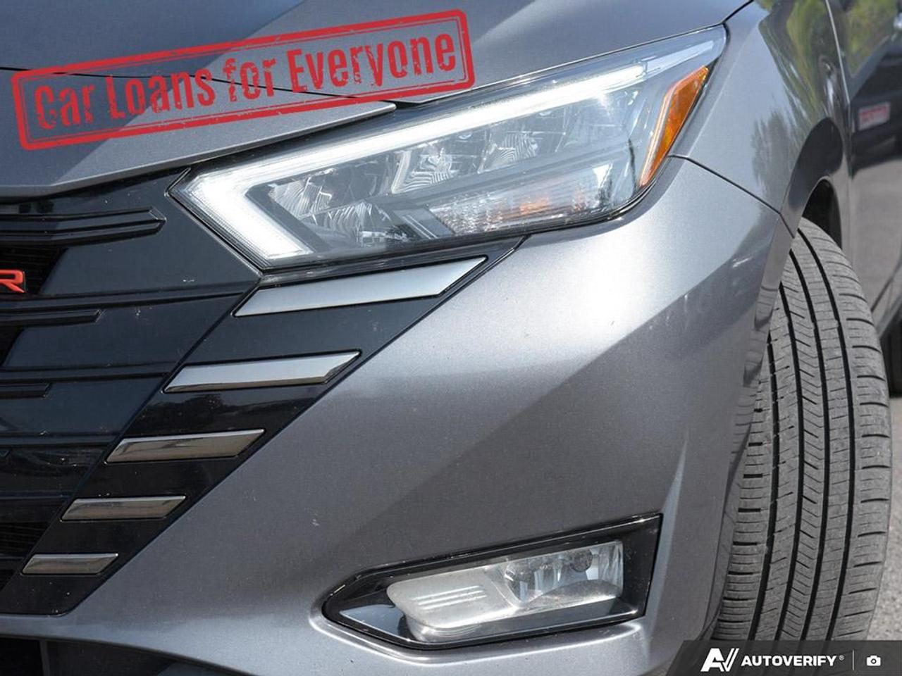 2023 Nissan Versa SR Photo