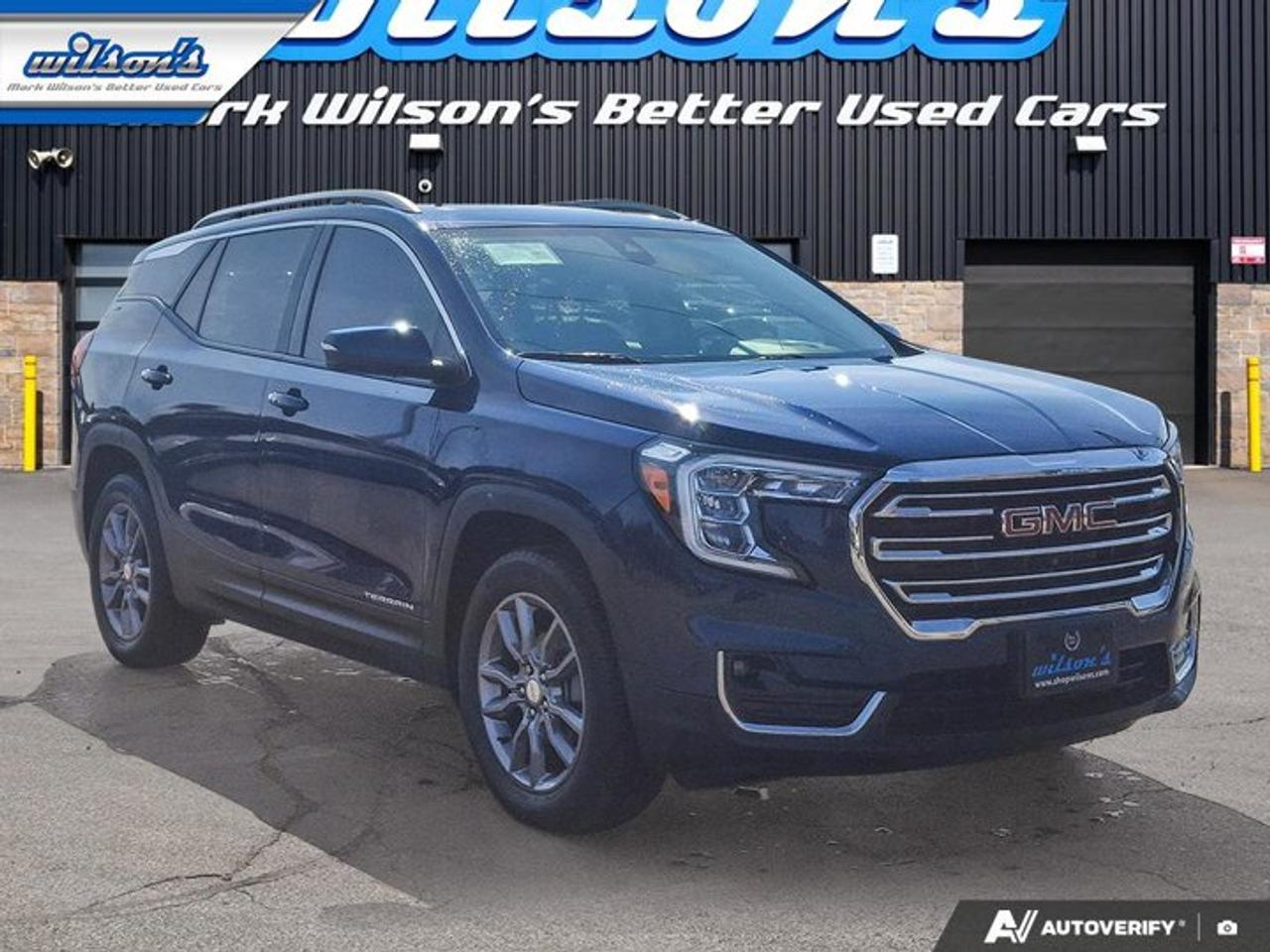 2022 GMC Terrain SLT AWD | Leather | Pano Roof | Navi | Bose Audio | Power Liftgate | Remote Start | and More ! Photo