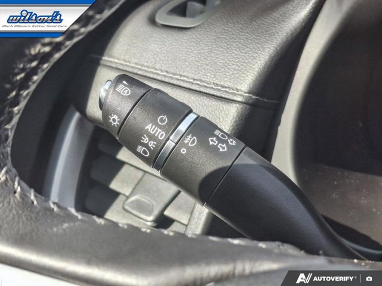 2022 GMC Terrain SLT AWD | Leather | Pano Roof | Navi | Bose Audio | Power Liftgate | Remote Start | and More ! Photo