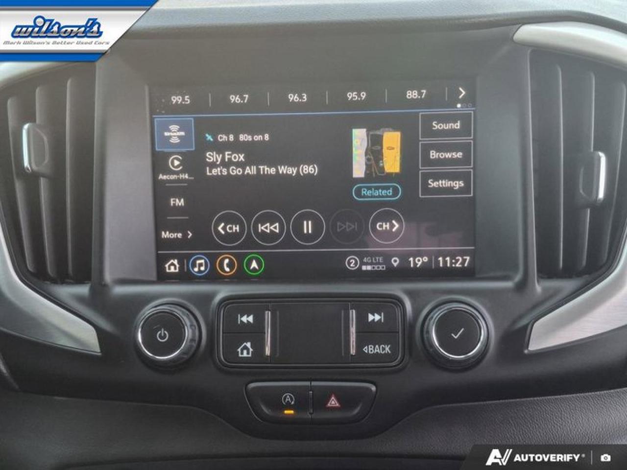 2022 GMC Terrain SLT AWD | Leather | Pano Roof | Navi | Bose Audio | Power Liftgate | Remote Start | and More ! Photo