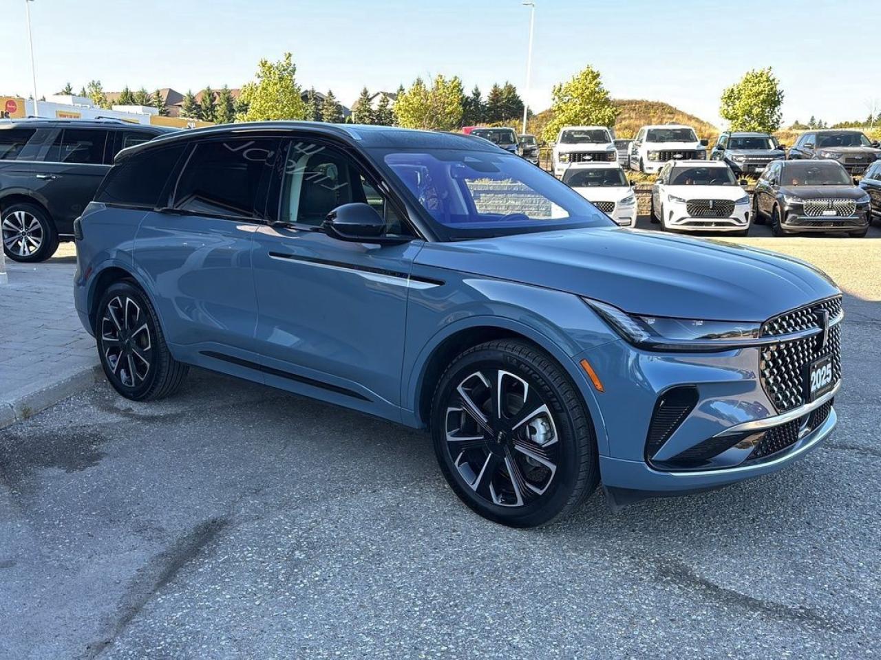 2025 Lincoln Nautilus RESERVE Photo2