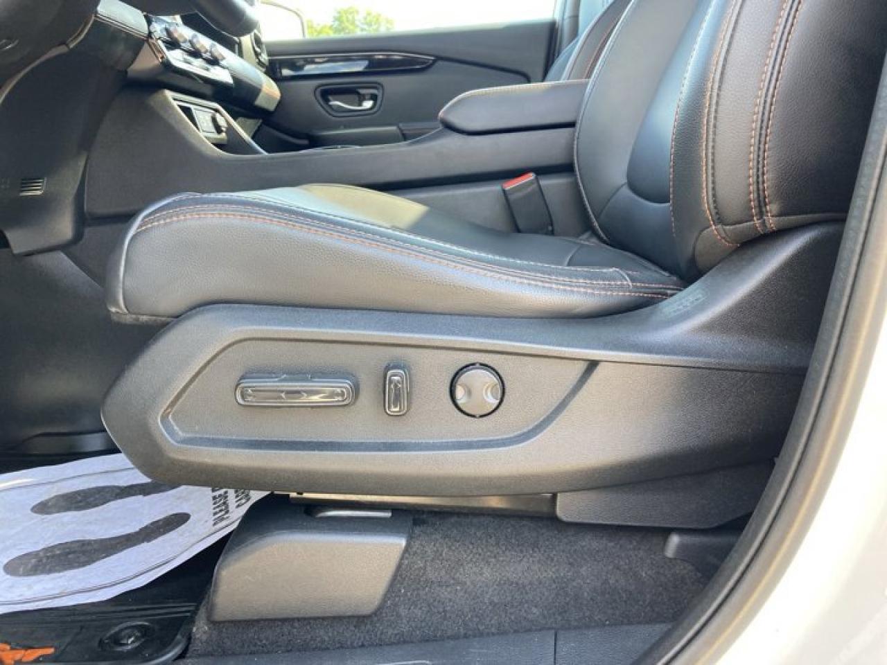 2023 Honda Pilot TrailSport AWD | 2nd Row Captain Seats | Heated Seats Photo