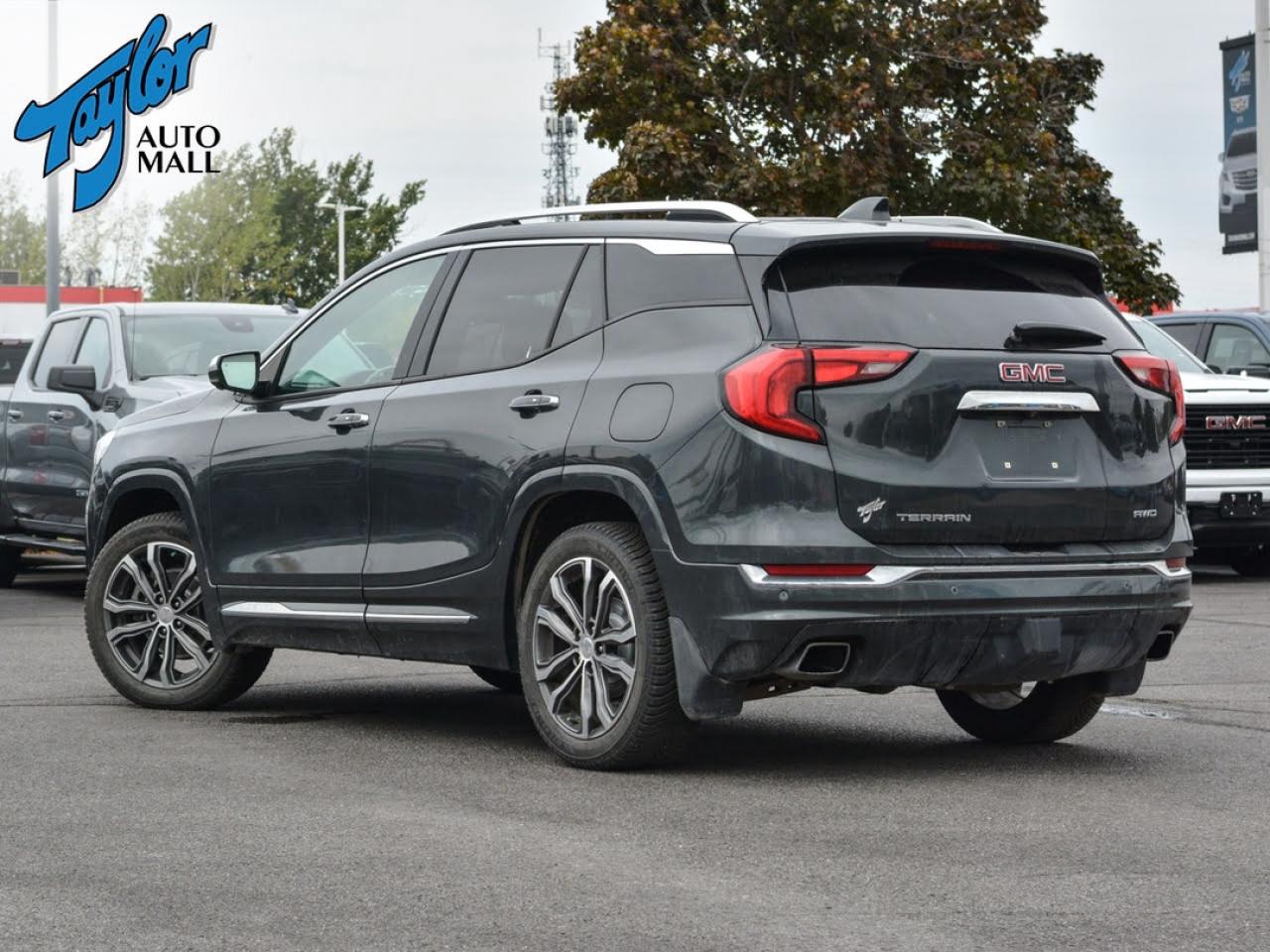 2019 GMC Terrain Denali Photo3