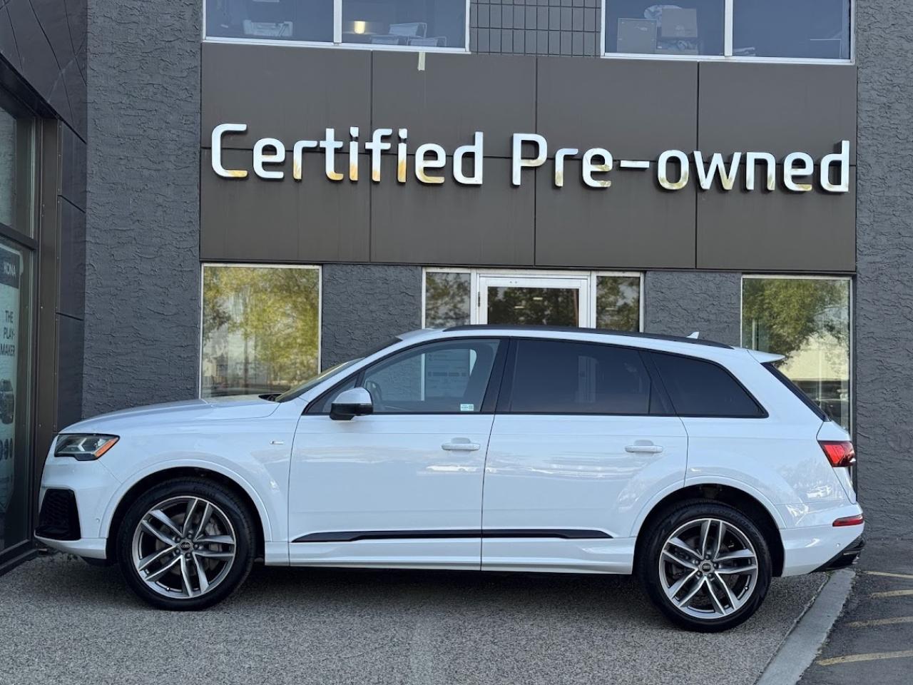 Used 2021 Audi Q7 PROGRESSIVE S LINE w/ AWD / PANO ROOF / LOW KMS for sale in Calgary, AB
