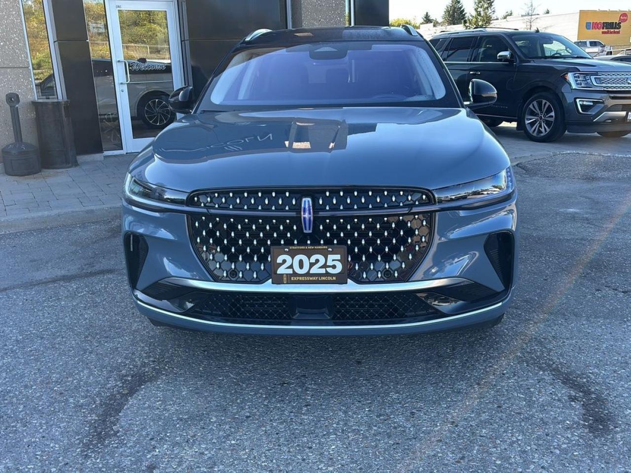 2025 Lincoln Nautilus RESERVE, AWD, 2L HYBRID, TOP TRIM 203A PACKAGE! Photo