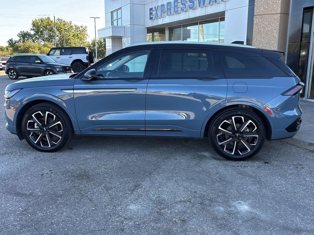 2025 Lincoln Nautilus RESERVE, AWD, 2L HYBRID, TOP TRIM 203A PACKAGE! Photo