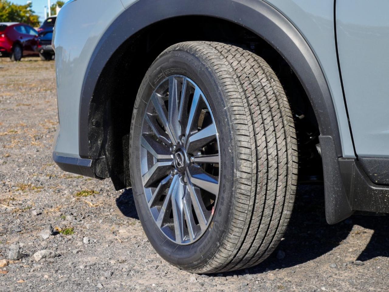 2025 Nissan Kicks Play SV  - Heated Seats -  Apple CarPlay Photo