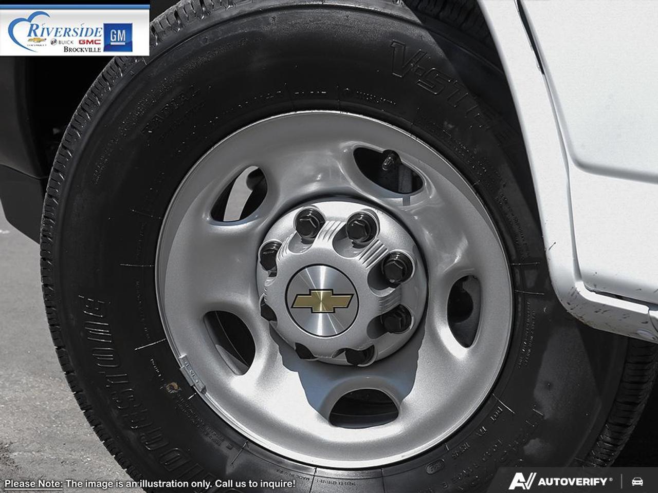 2025 Chevrolet Express 2500 Work Van Photo