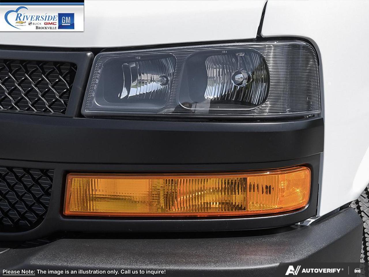 2025 Chevrolet Express 2500 Work Van Photo