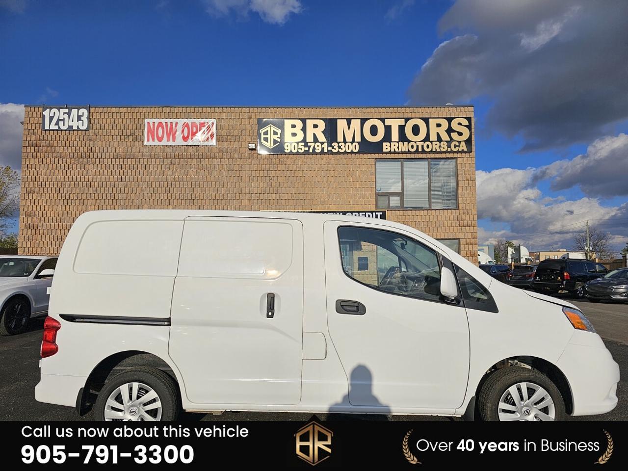 2017 Nissan NV200 No Accidents Reported | S | Cargo van Photo2