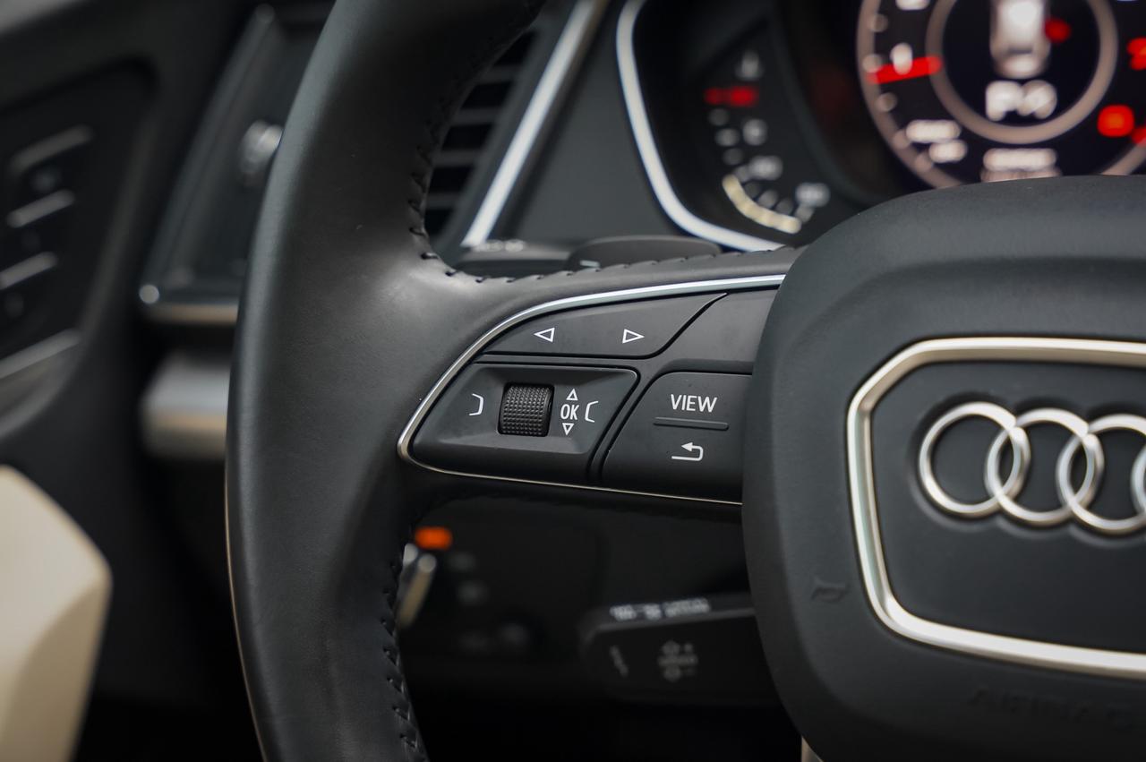2020 Audi Q5 Premium Plus Photo